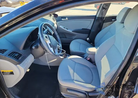 2013 Hyundai Accent Gls z USA, uszkodzony, nr VIN KMHCU5AE0DU062047